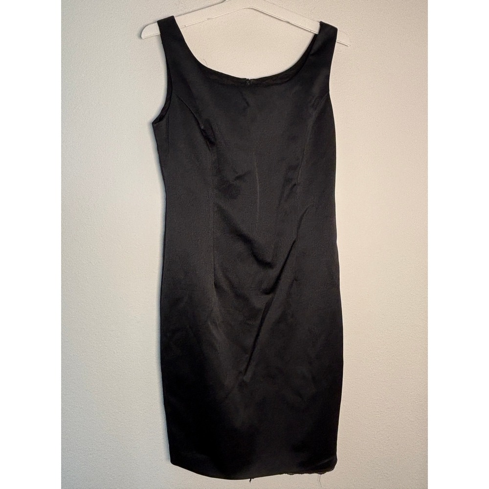 Trio New York Black Satin Sleeveless Sheath Dress Size 8 Scoop Neck Midi LBD